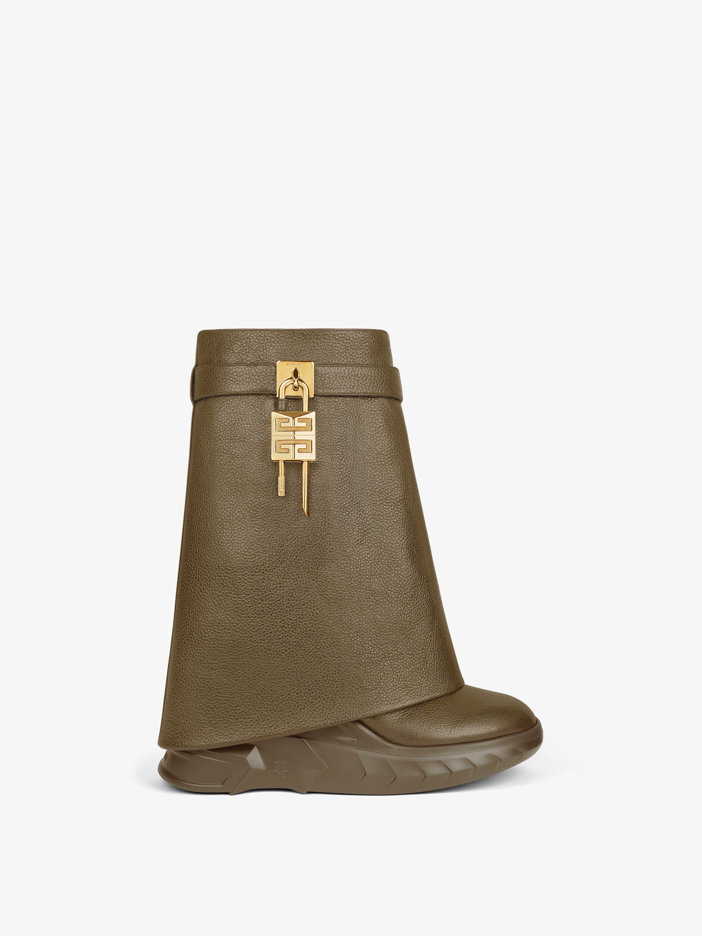Shark Lock Biker ankle boots in grained leather
